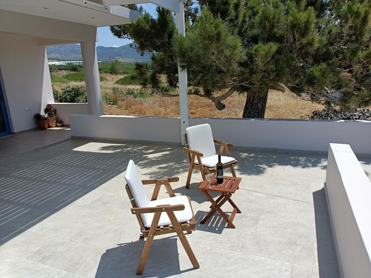 הוילה Makrýgialos Sea View Pine House מראה חיצוני תמונה