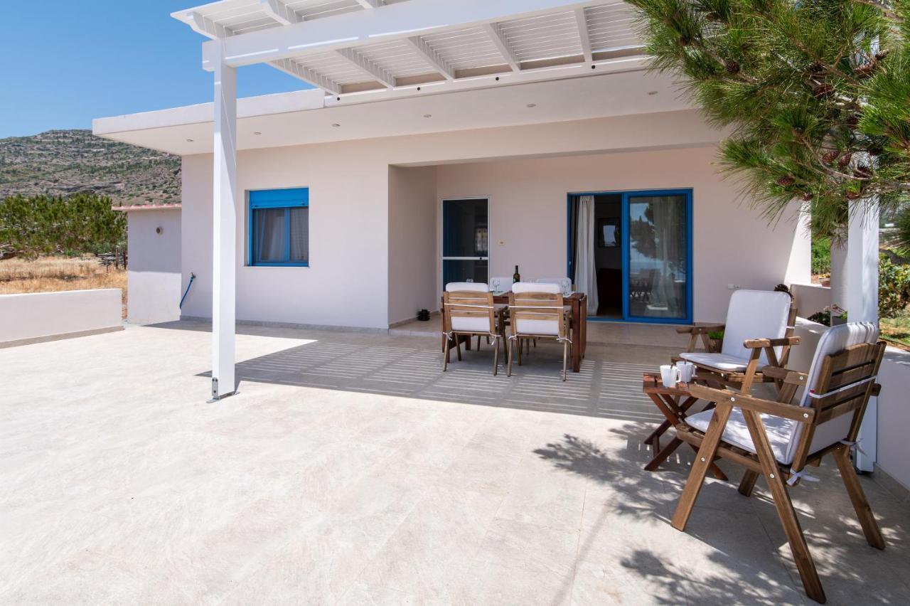 הוילה Makrýgialos Sea View Pine House מראה חיצוני תמונה