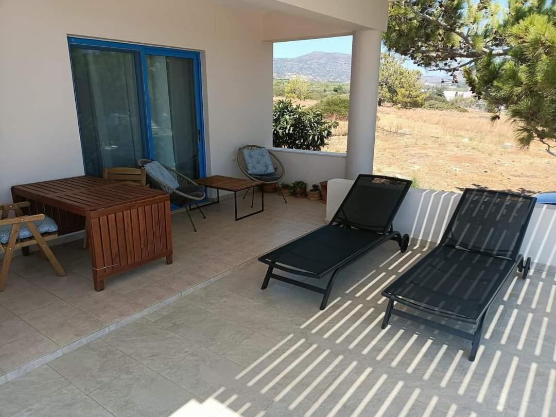 הוילה Makrýgialos Sea View Pine House מראה חיצוני תמונה